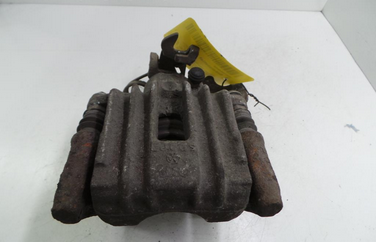 Audi A4 B5 Bj.95 Bremssattel hinten rechts 1.9TDI Bremse 262x10mm